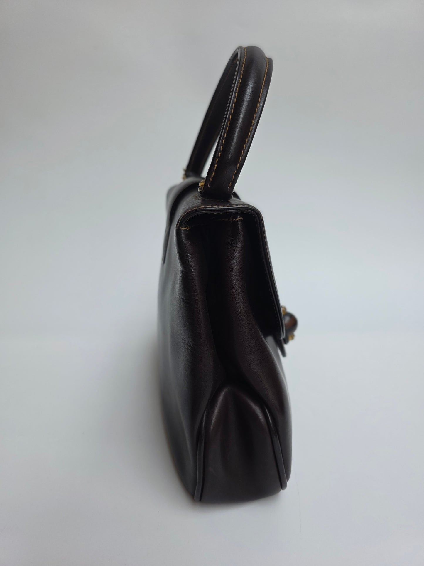 Borsa Gucci vintage con chiusura in legno, anni '50