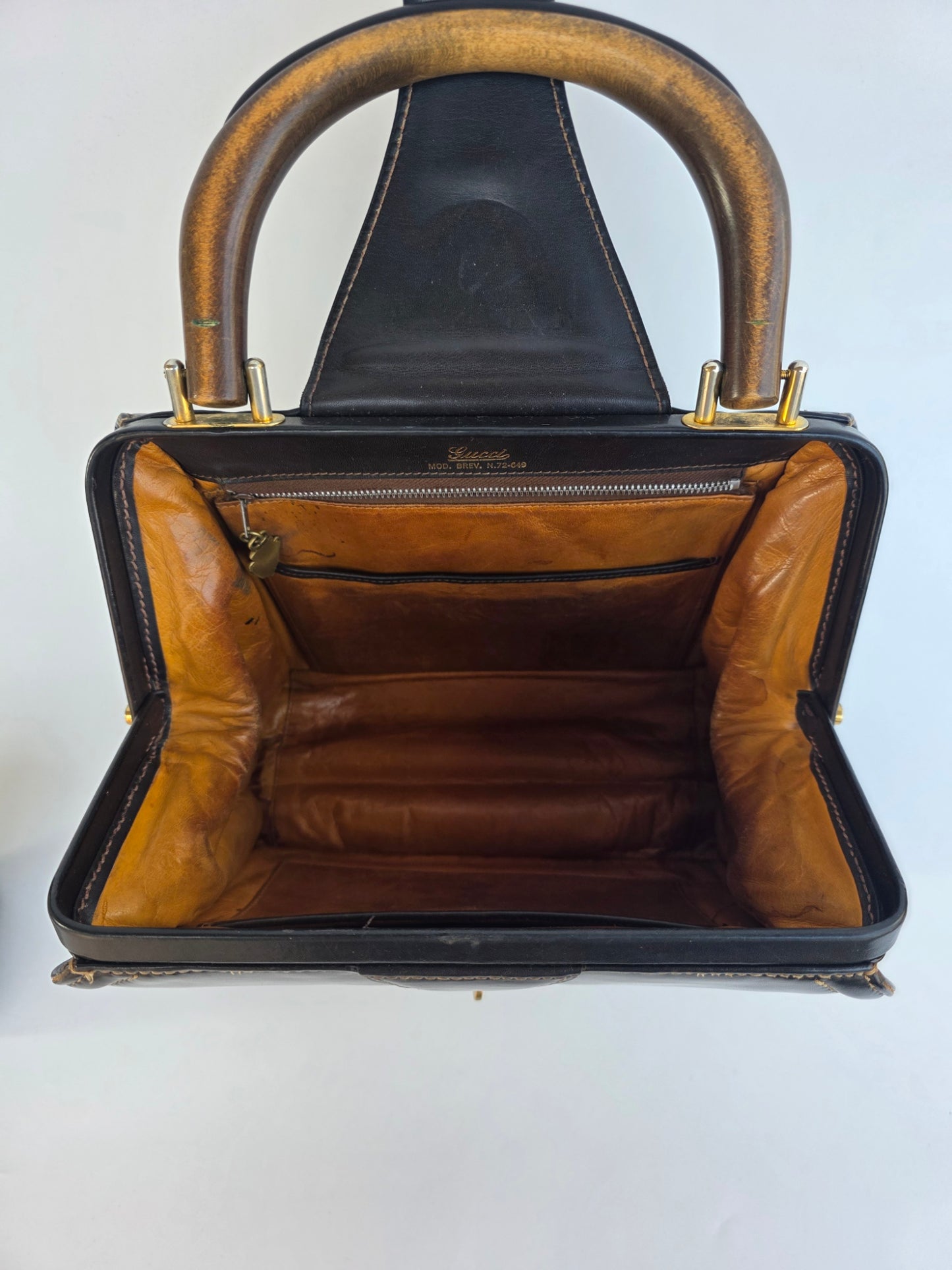 Borsa Gucci vintage con manico in legno anni '50