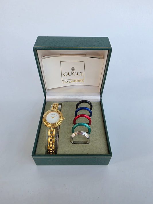 Orologio Gucci vintage anni '90 con ghiere colorate modello Play