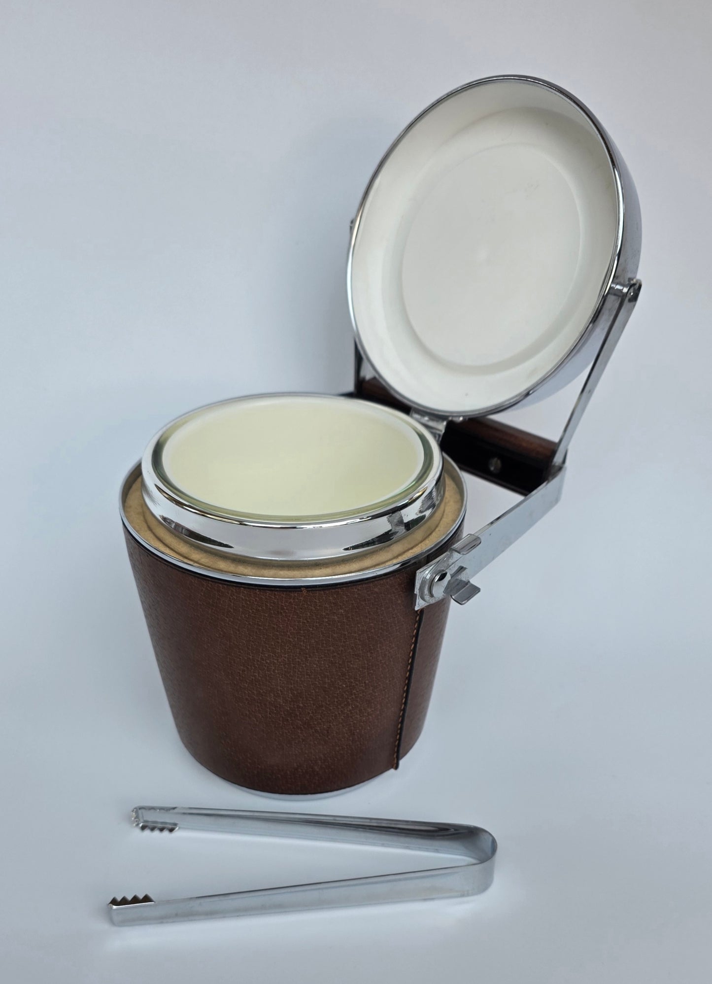 Secchiello Portaghiaccio Gucci vintage in pelle e acciaio con pinze, anni '70