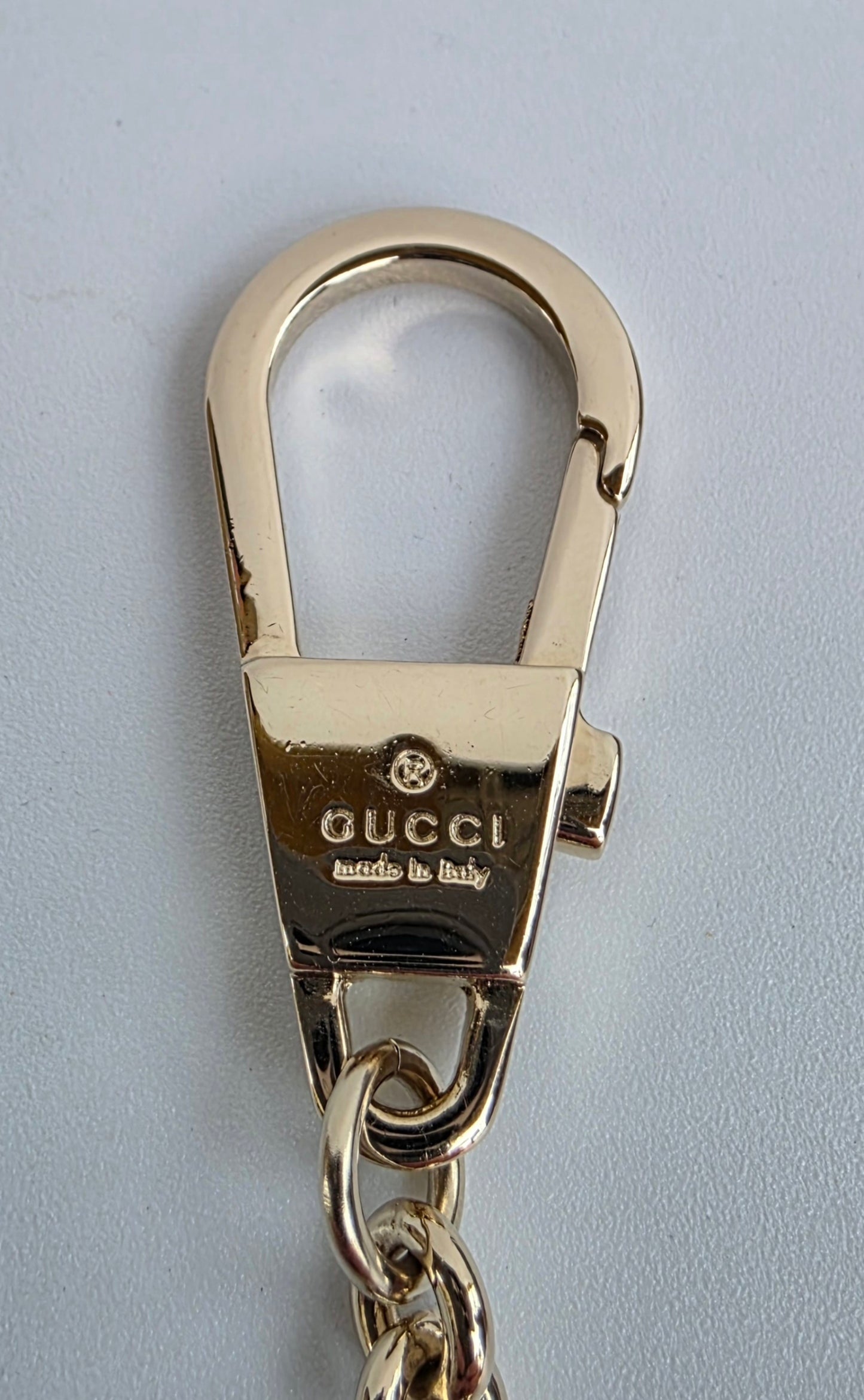 Portachiavi Gucci "Jackie Bag" in metallo smaltato