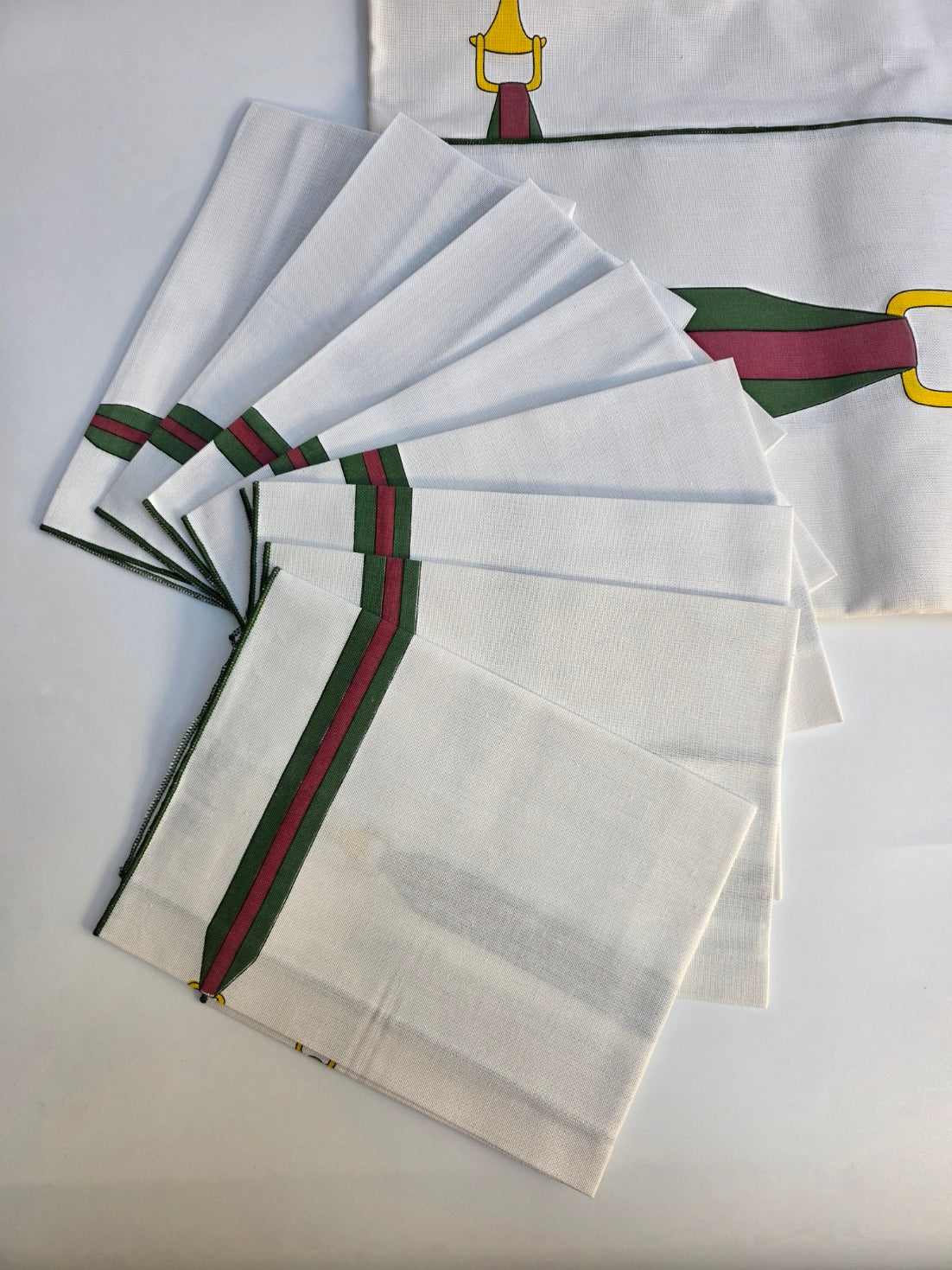 Set Rettangolare Tovaglia con 8 tovaglioli “Nastro Ginori”, anni '70
