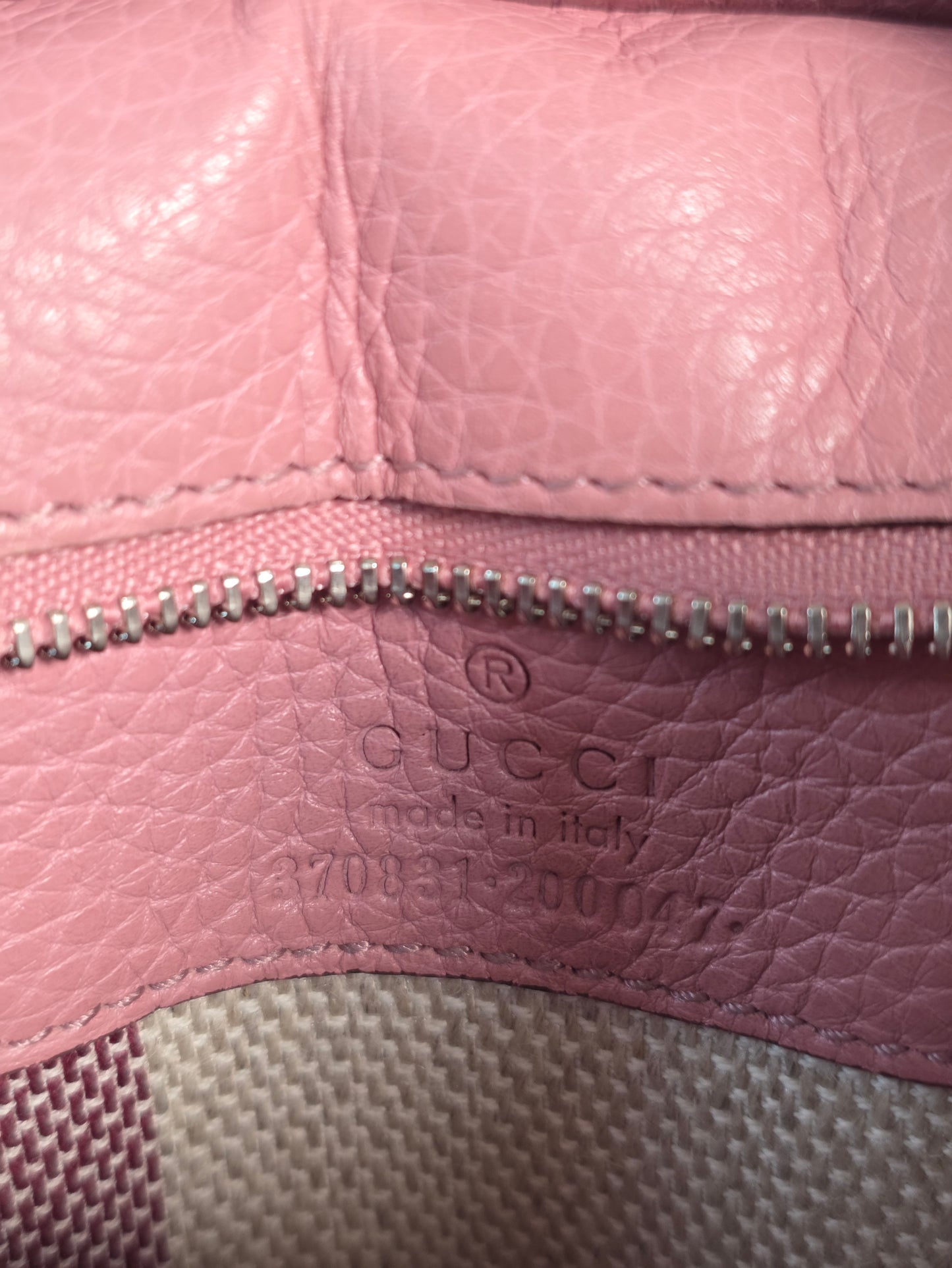 Borsa Gucci Bamboo Daily in pelle rosa