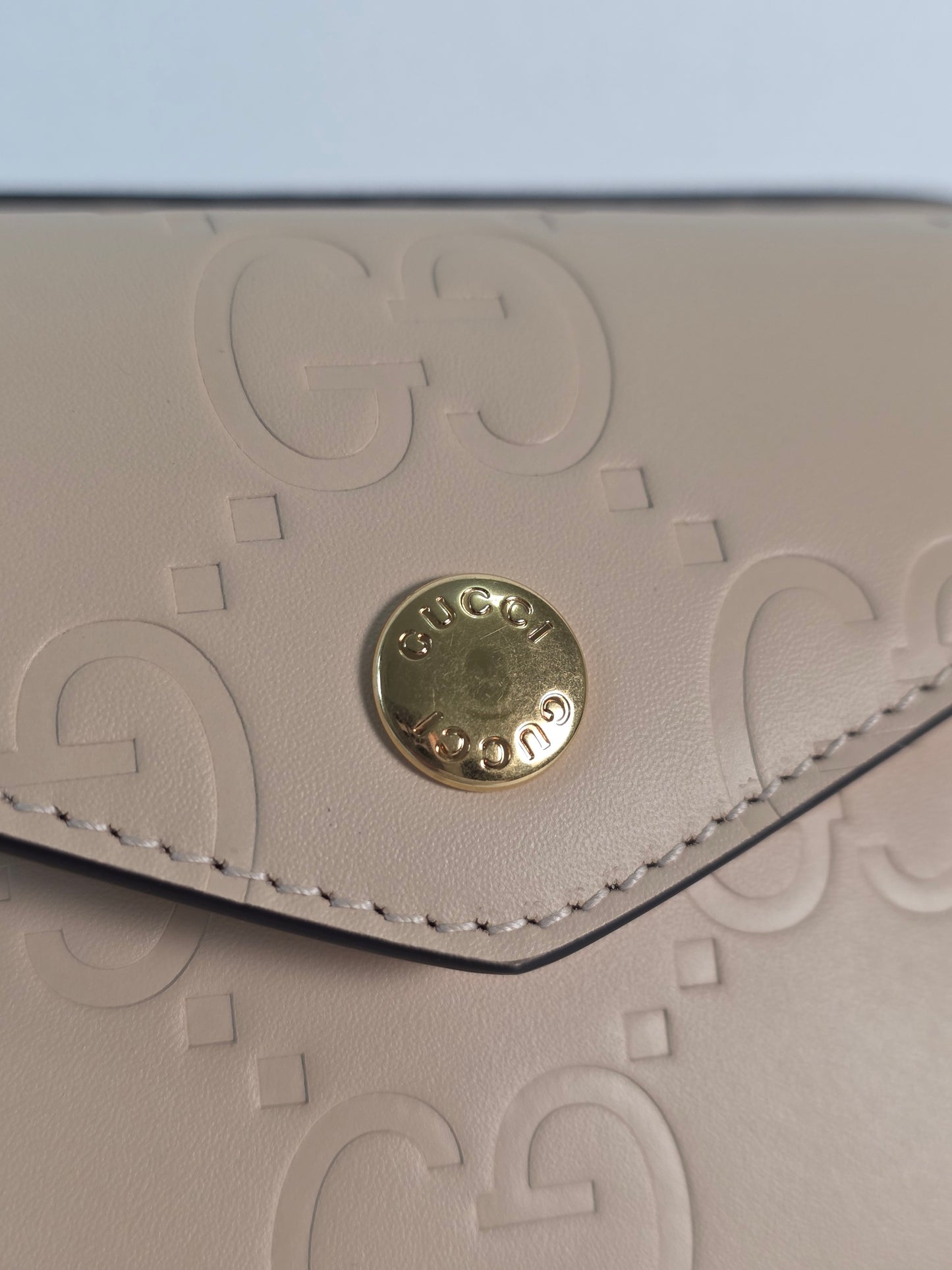 Gucci mini bag GG Matelassè in pelle beige