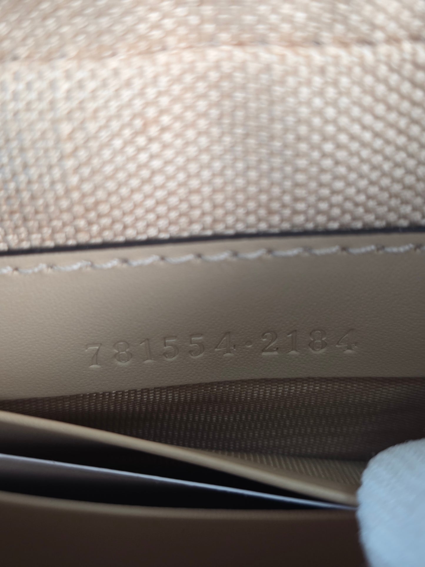 Gucci mini bag GG Matelassè in pelle beige