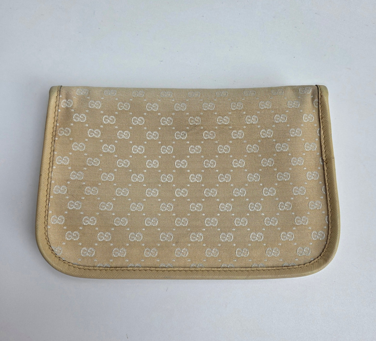 Mini pochette Gucci vintage in micro GG monogram e pelle beige, anni '90