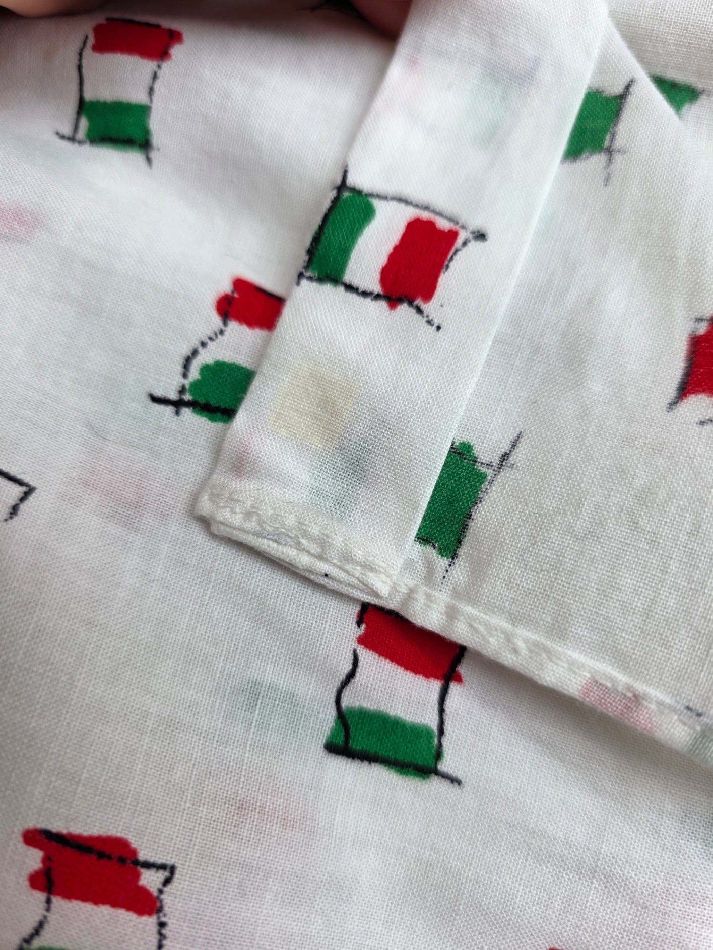 Camicia da uomo Gucci vintage "Bandiere italiane", anni '80