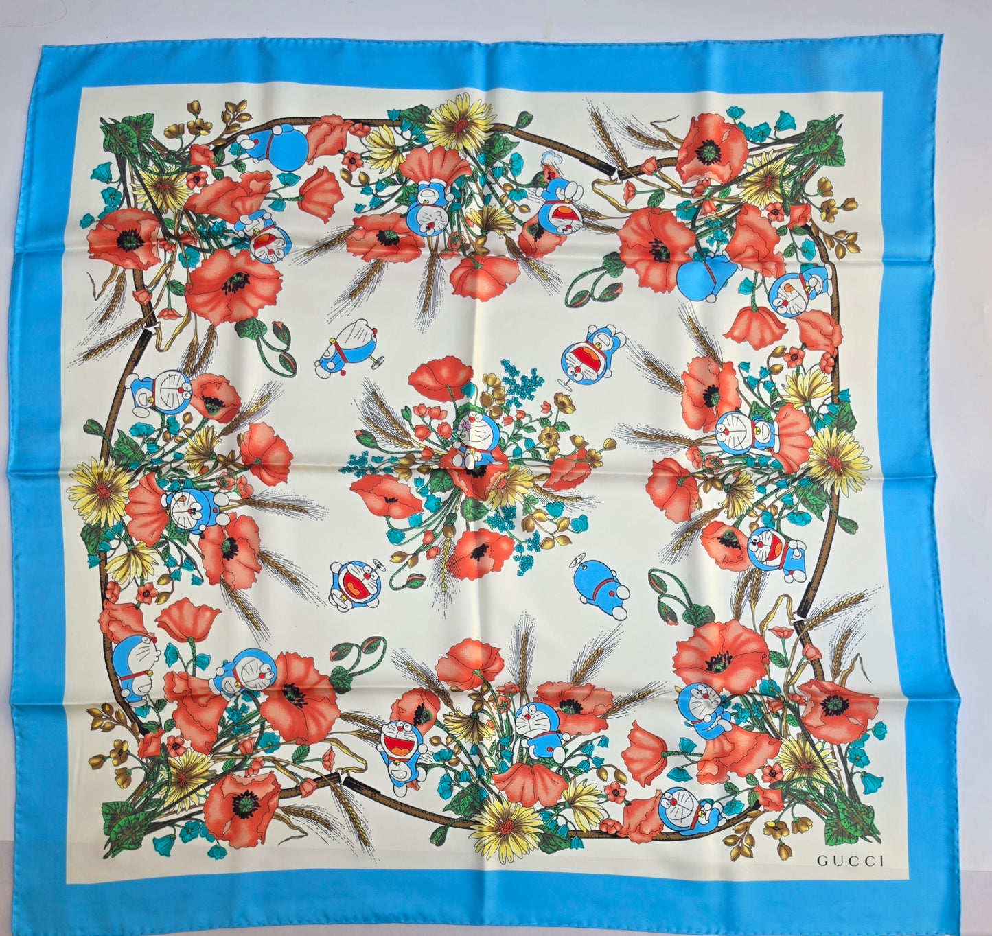 Foulard Gucci Doraemon, collezione 2021