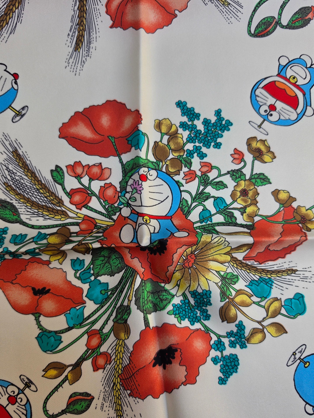 Foulard Gucci Doraemon, collezione 2021