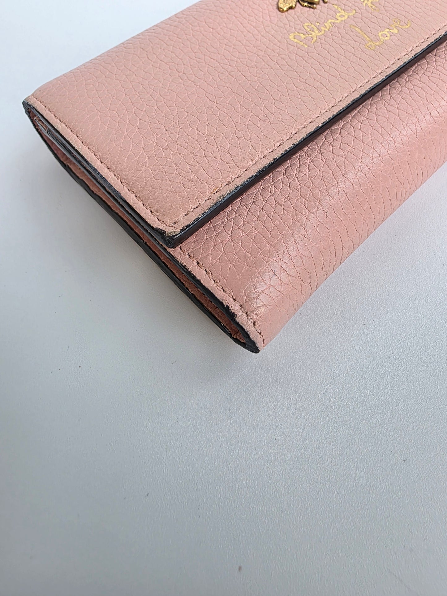 Portafoglio Gucci Blind For Love in pelle rosa cipria