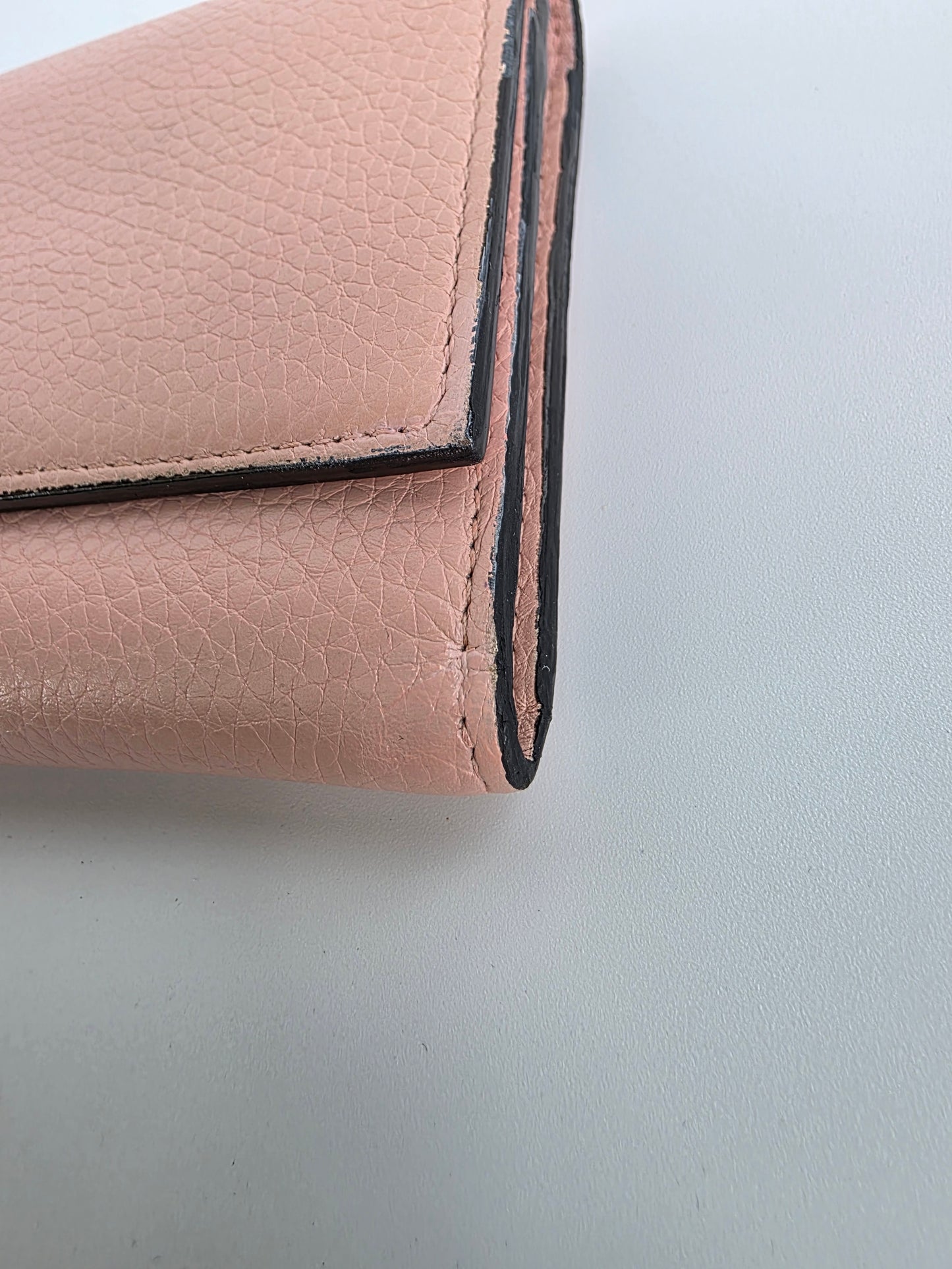 Portafoglio Gucci Blind For Love in pelle rosa cipria