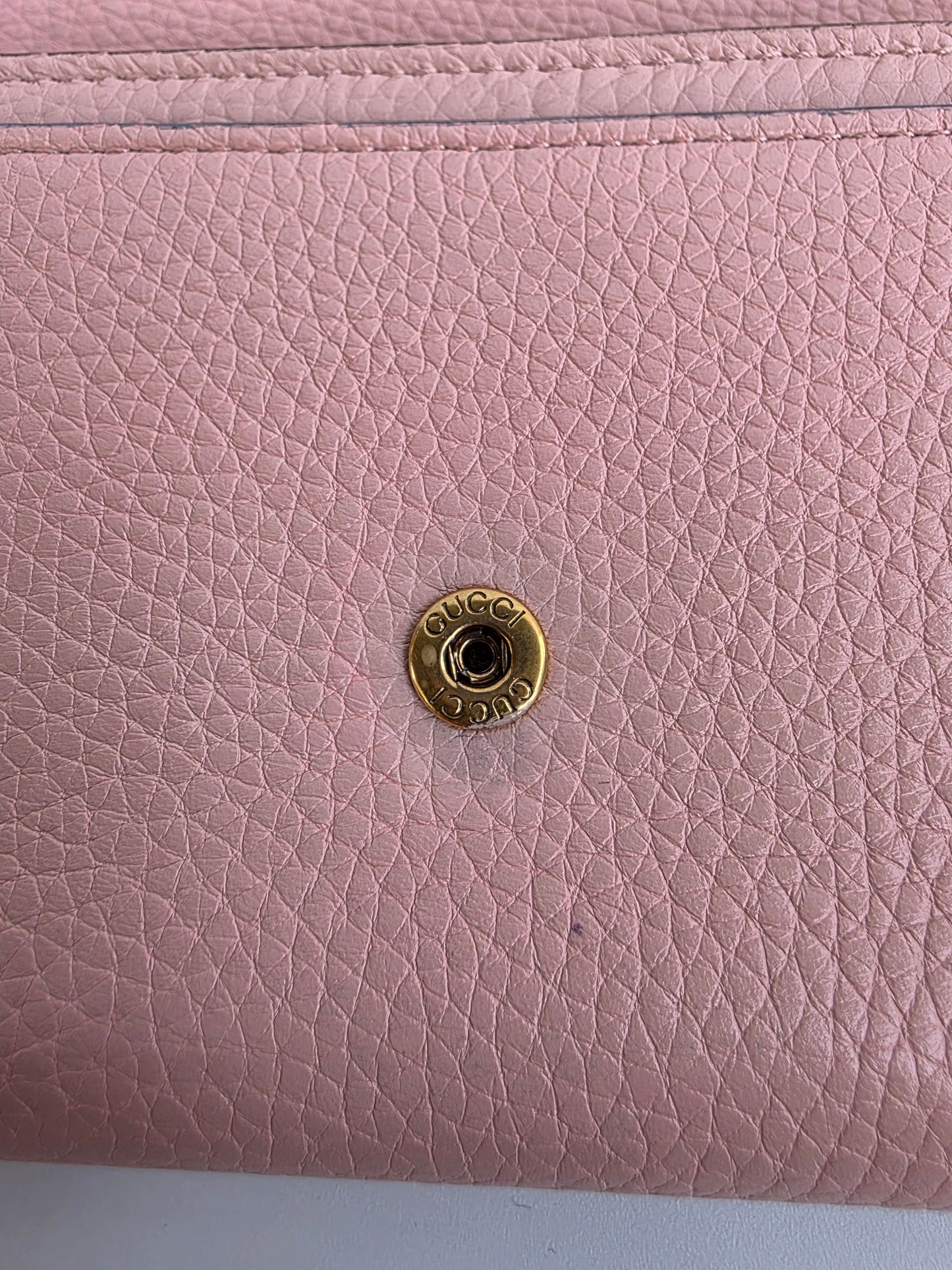 Portafoglio Gucci Blind For Love in pelle rosa cipria