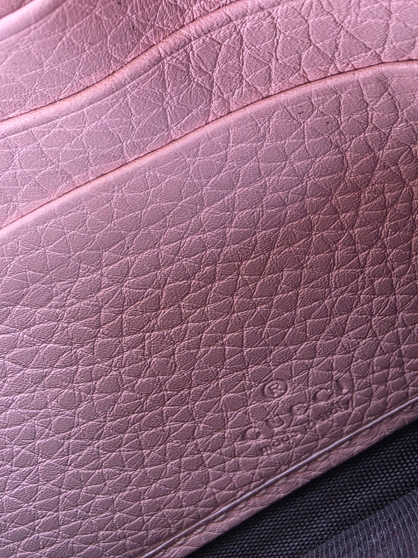 Portafoglio Gucci Blind For Love in pelle rosa cipria