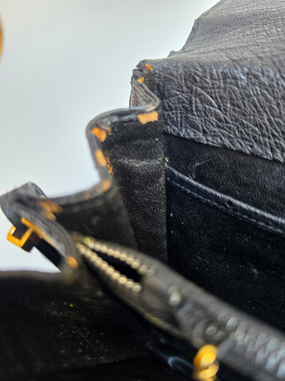 Borsa a spalla Gucci vintage in pelle di struzzo nera, anni '70