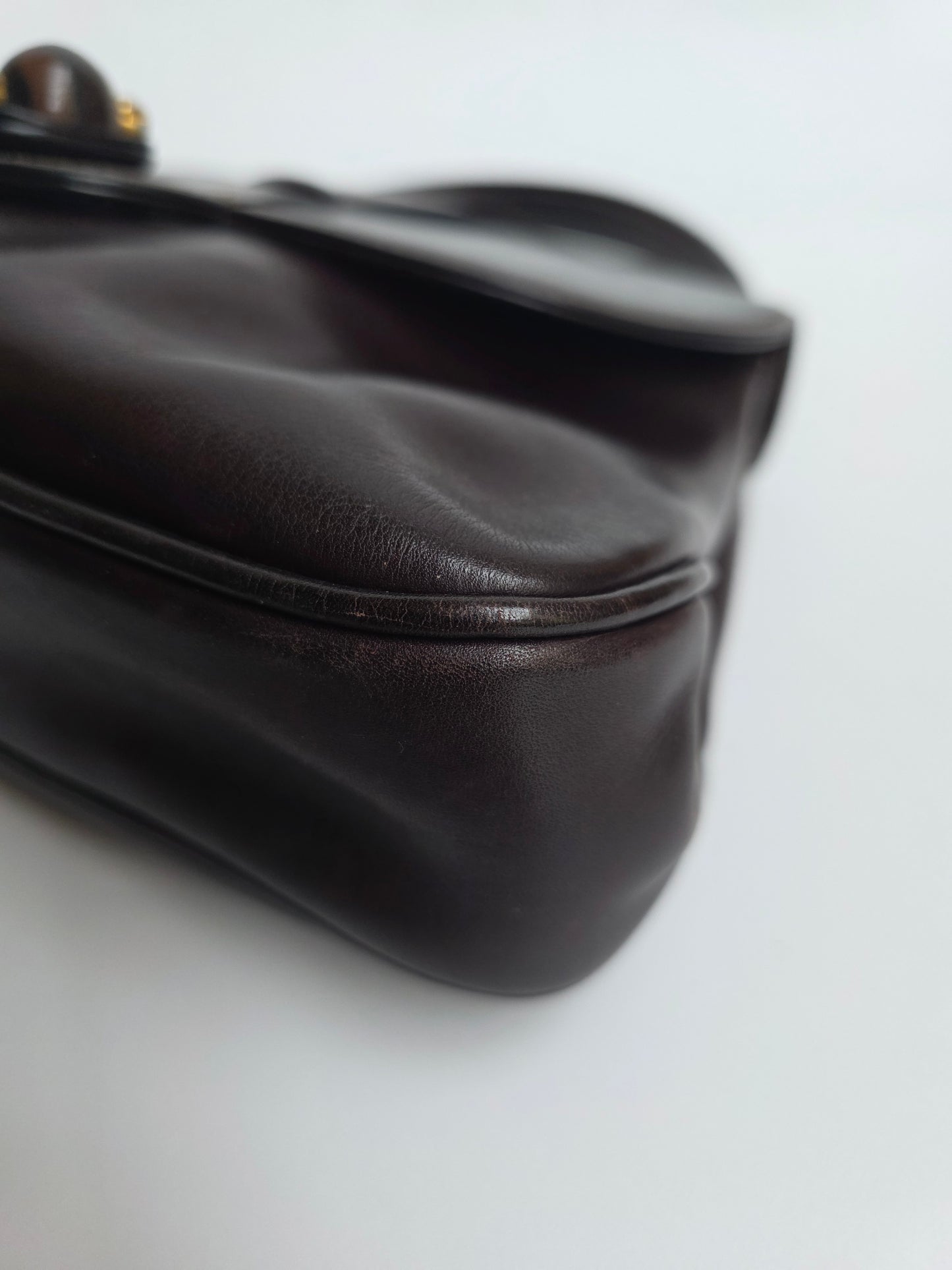 Borsa Gucci vintage con chiusura in legno, anni '50