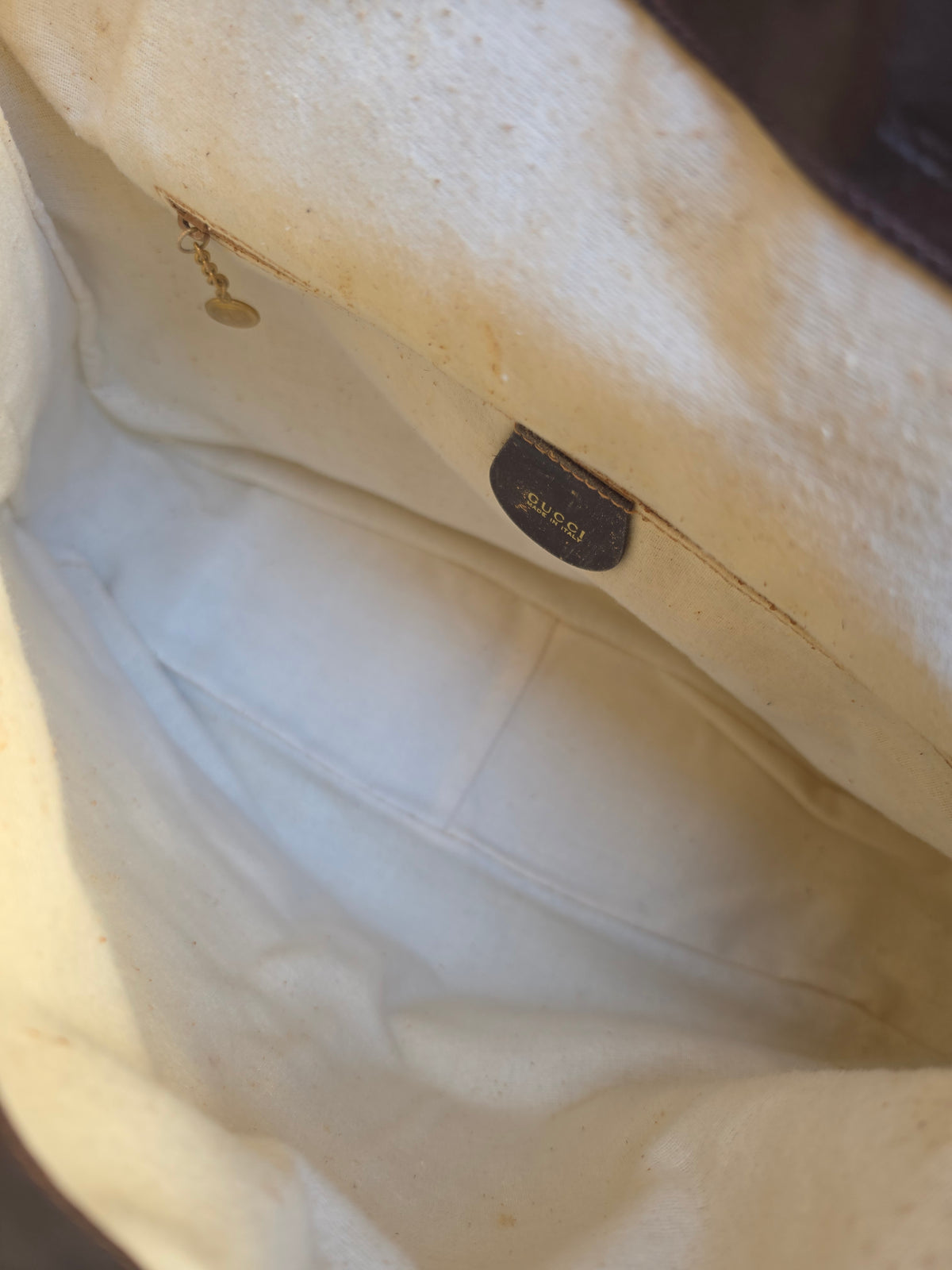 Borsa Gucci Bamboo Top Handle in camoscio testa di moro, anni '90