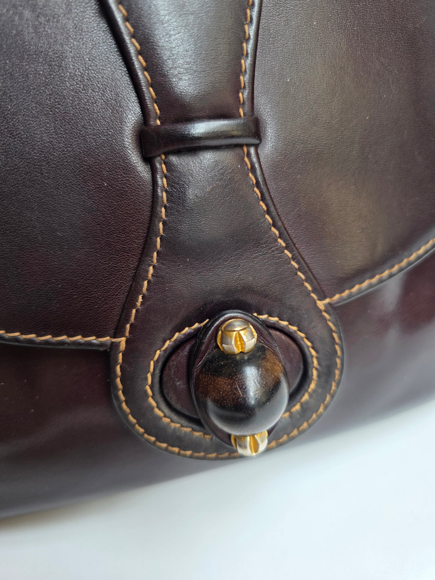 Borsa Gucci vintage con chiusura in legno, anni '50