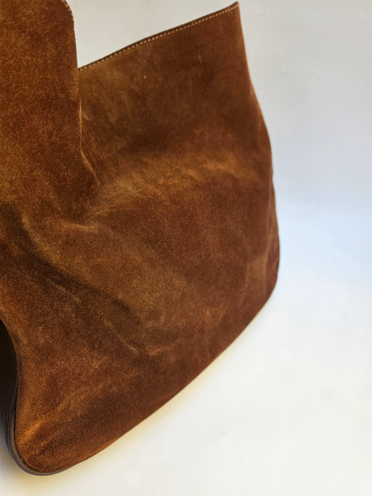 Borsa Gucci Bamboo Top Handle in camoscio testa di moro, anni '90