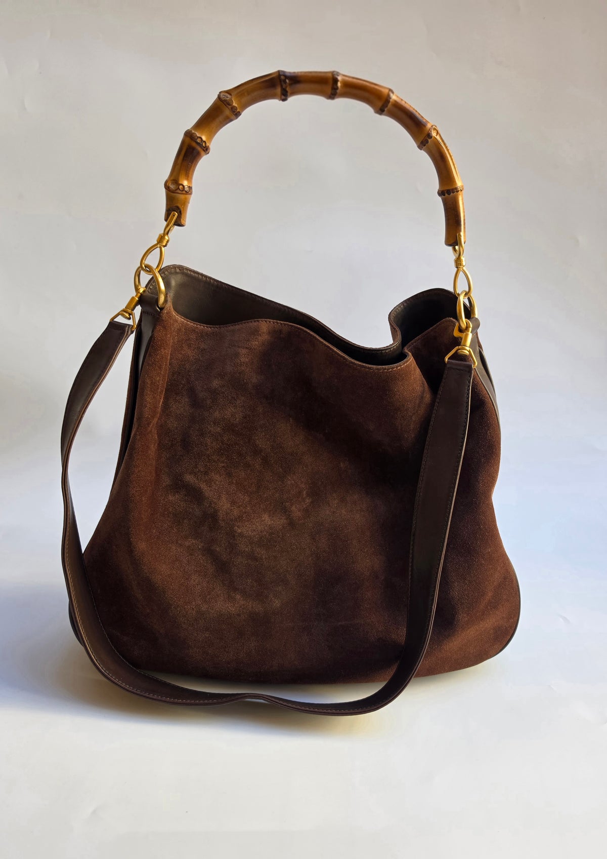 Borsa Gucci Bamboo Top Handle in camoscio testa di moro, anni '90